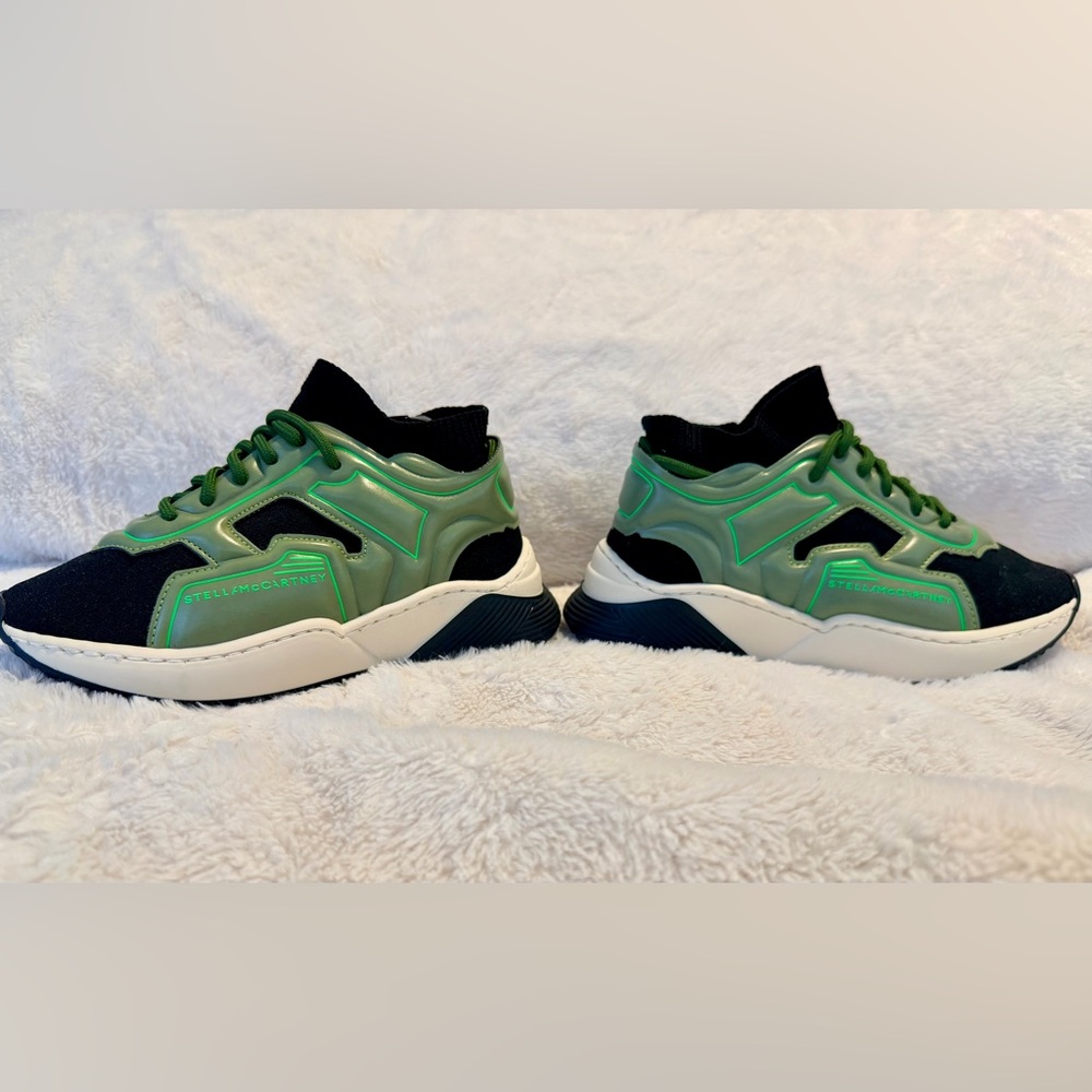 Stella McCartney Kids Sneakers in Green and Black